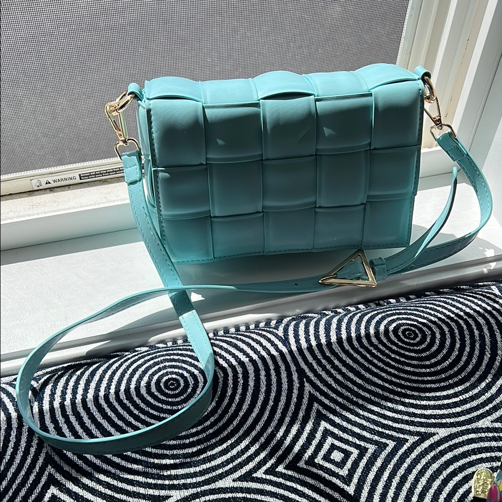 Light Blue Blue Quilted Shoulder Bag